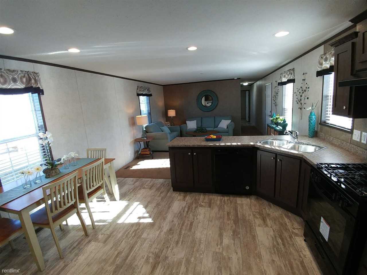 74 Berry Ln - Photo 3 of 21