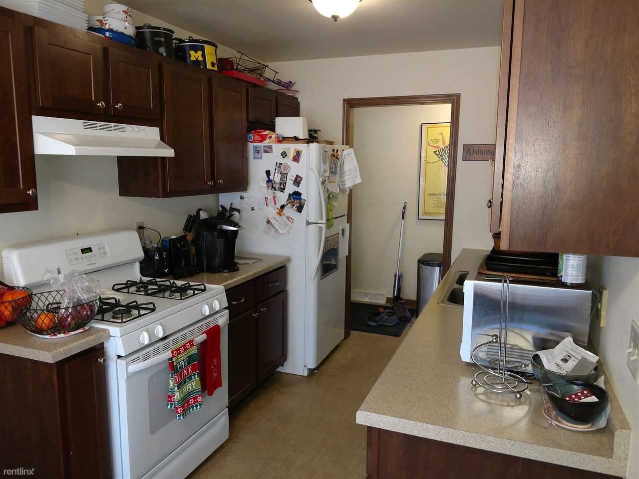 3145 Clove Dr - Photo 2 of 16