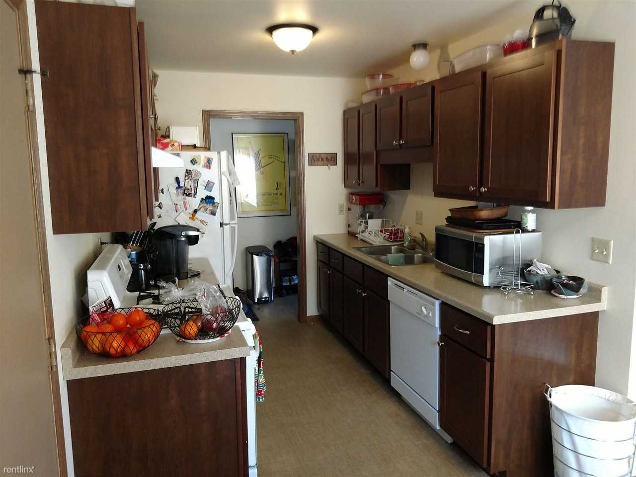 3145 Clove Dr - Photo 3 of 16