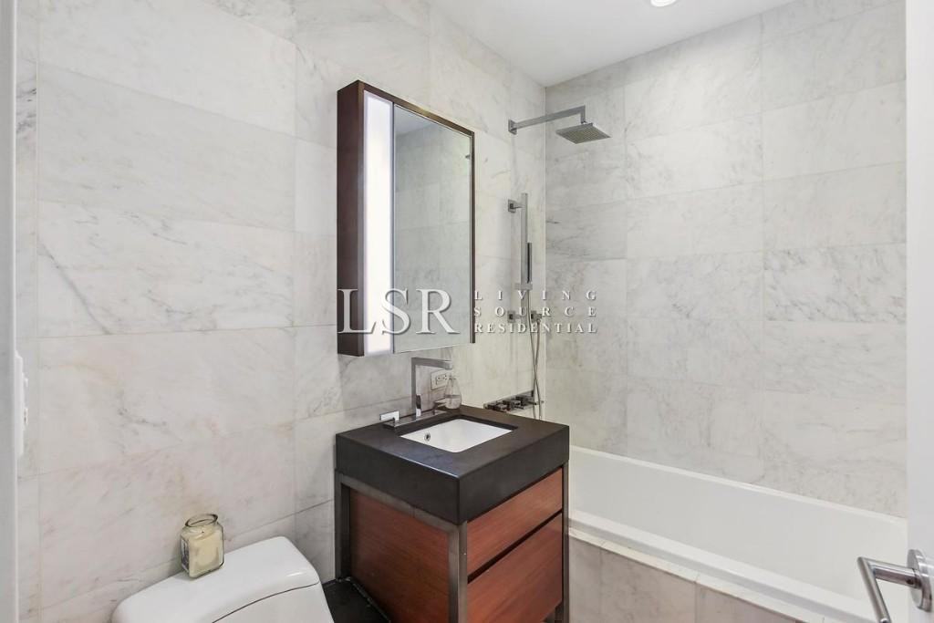 45 Wall St #1711 - Photo 3 of 8