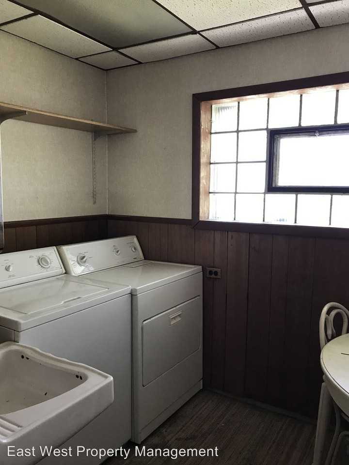 1055-1057 85th Ave W - Photo 2 of 10