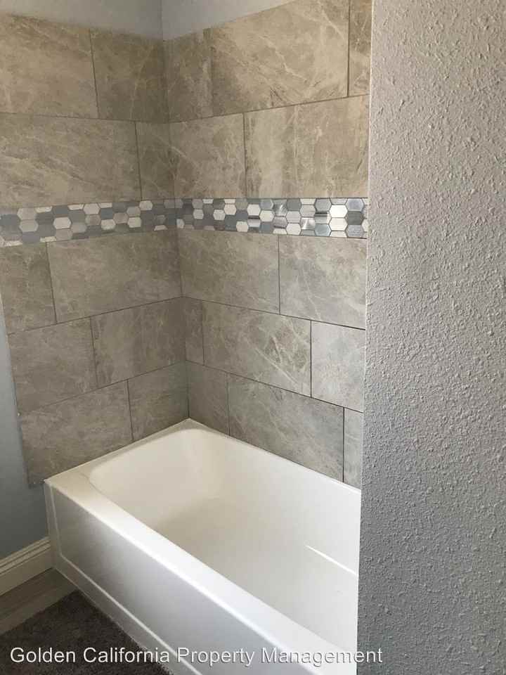 2795 N Sierra Way - Photo 2 of 6