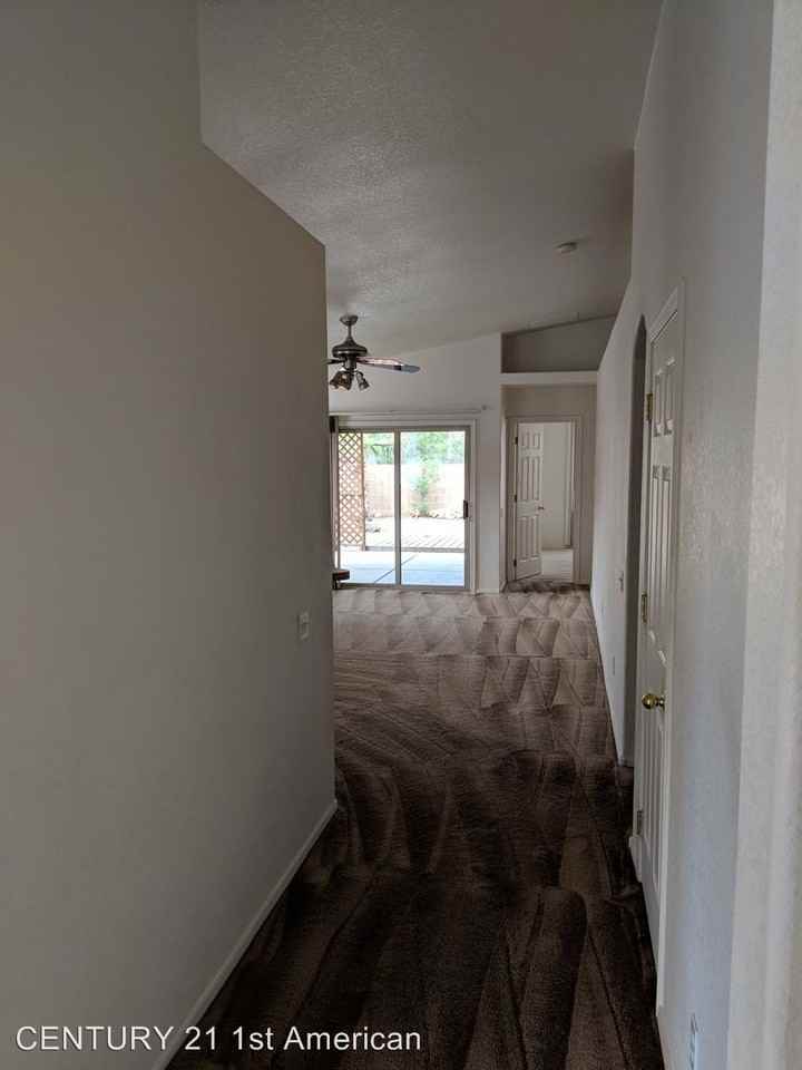 8849 N Majestic Mountain Dr - Photo 2 of 25