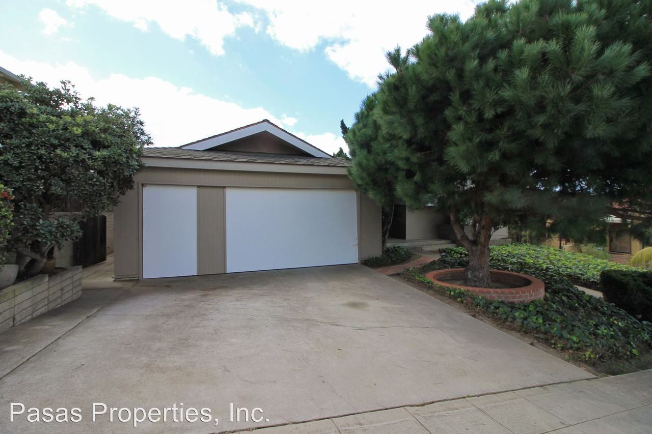 4411 Carmelo St - Photo 2 of 24