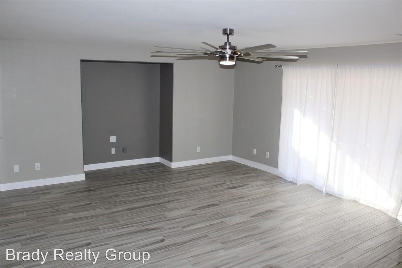 977 Plantain Lily Ave - Photo 2 of 23