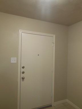 8006 Hunnicut Rd - Photo 3 of 21