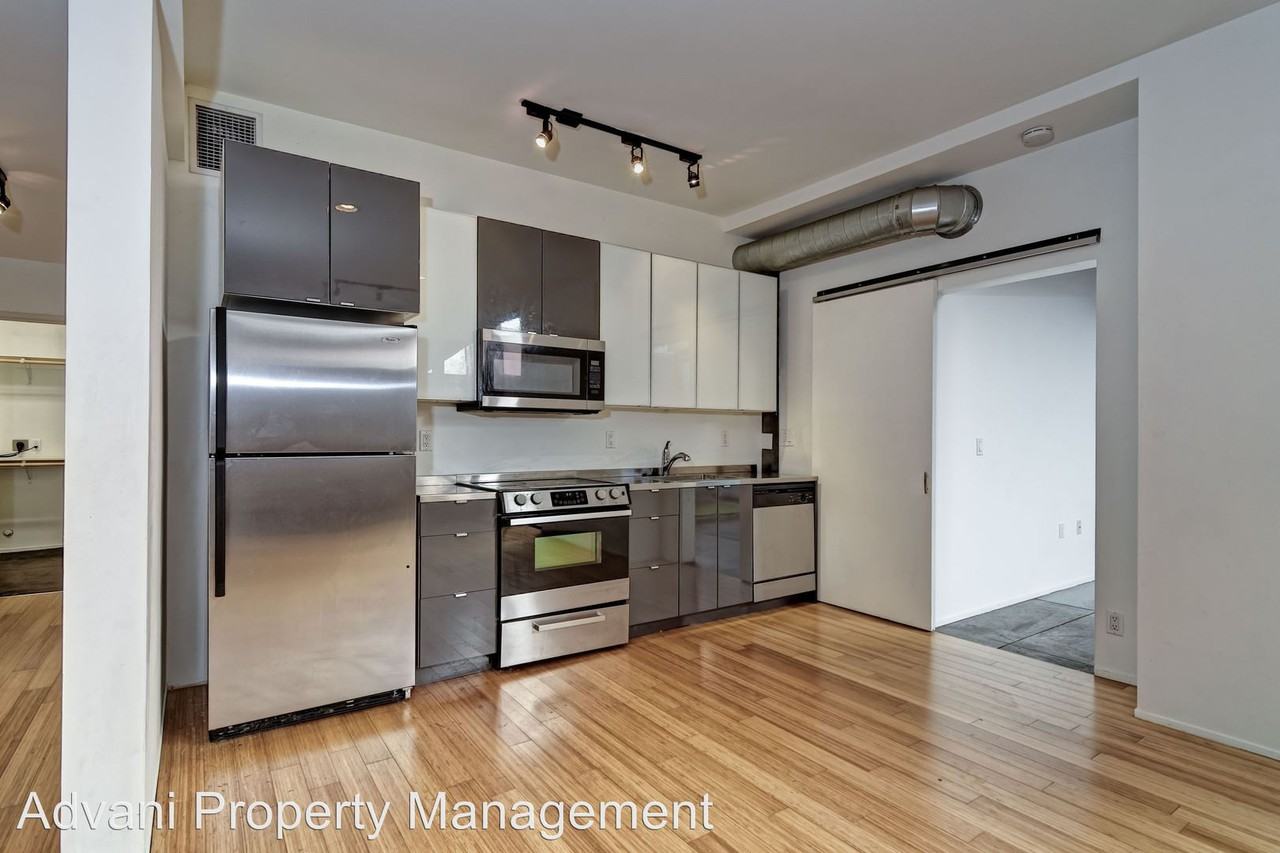 1945 B St - Photo 3 of 16