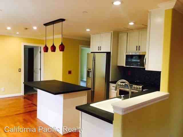 1391 Juanita Dr - Photo 3 of 15