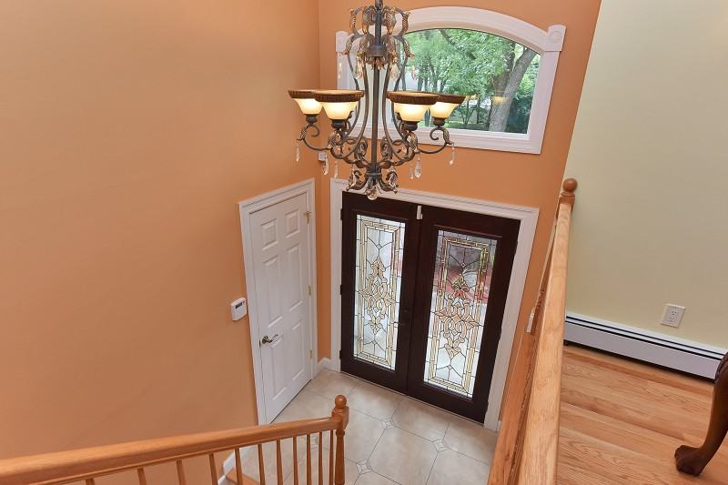 304 McKinley Blvd - Photo 3 of 24