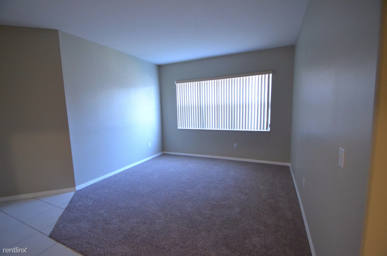 3421 SW 143rd Ave - Photo 2 of 13