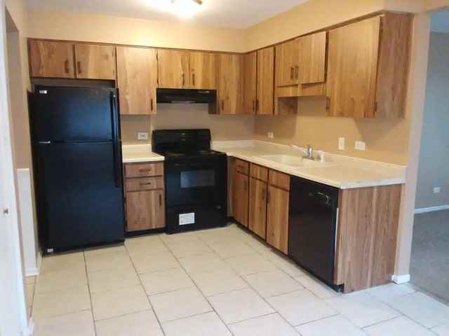 2604 State St #2A - Photo 2 of 10