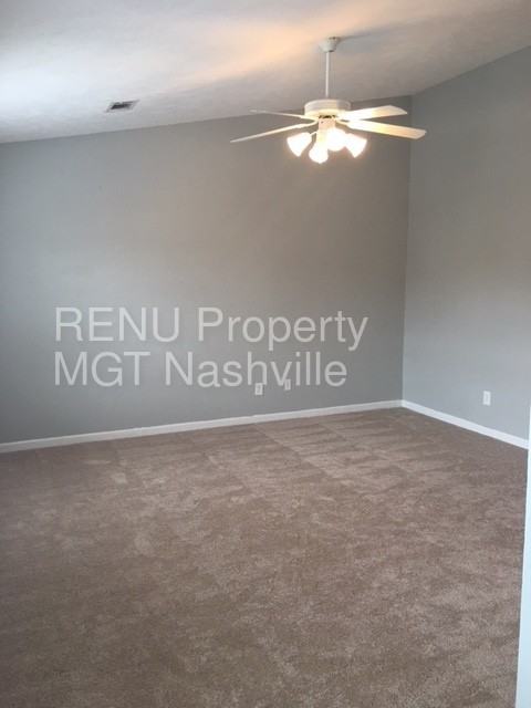 2013 Shaylin Loop - Photo 2 of 8