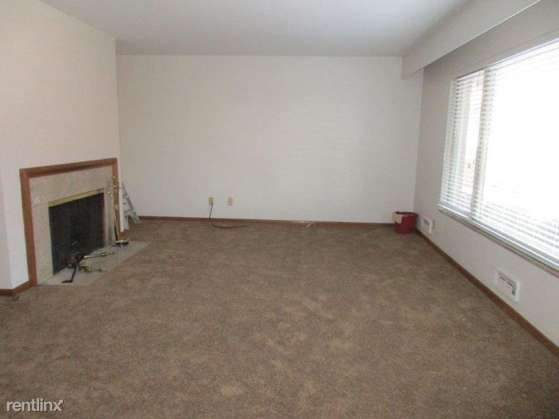 2671 Charing Rd - Photo 2 of 13