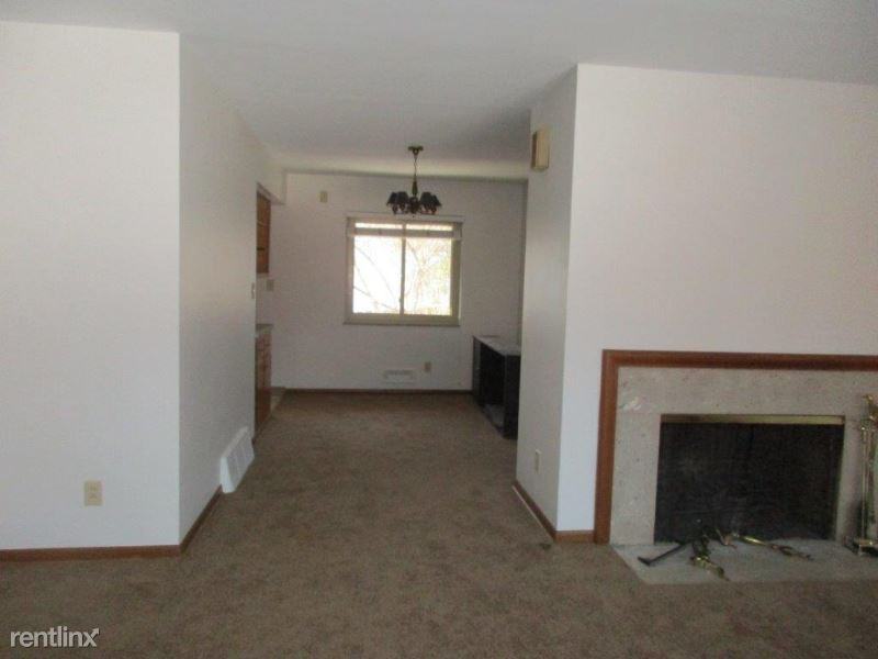 2671 Charing Rd - Photo 3 of 13