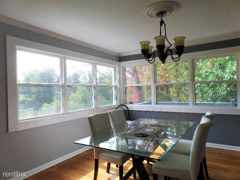 6878 Windsor Rd - Photo 2 of 10