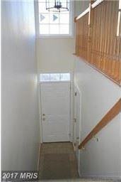 10335 Bridle Ct - Photo 3 of 16