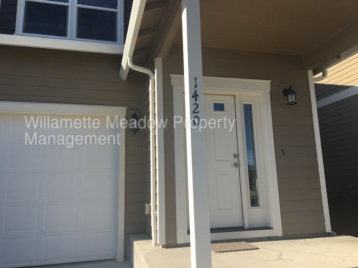 1420 Marigold Dr - Photo 2 of 26