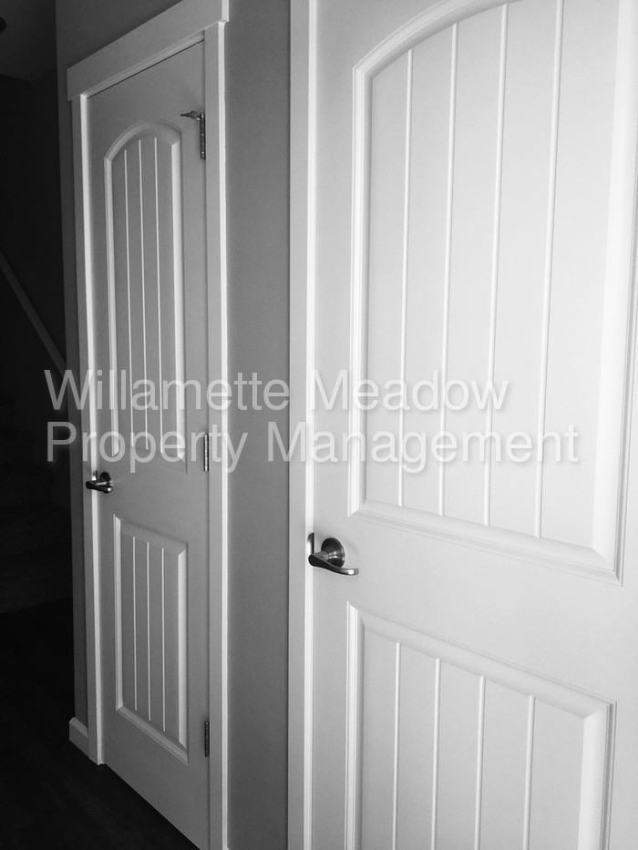 1420 Marigold Dr - Photo 3 of 26