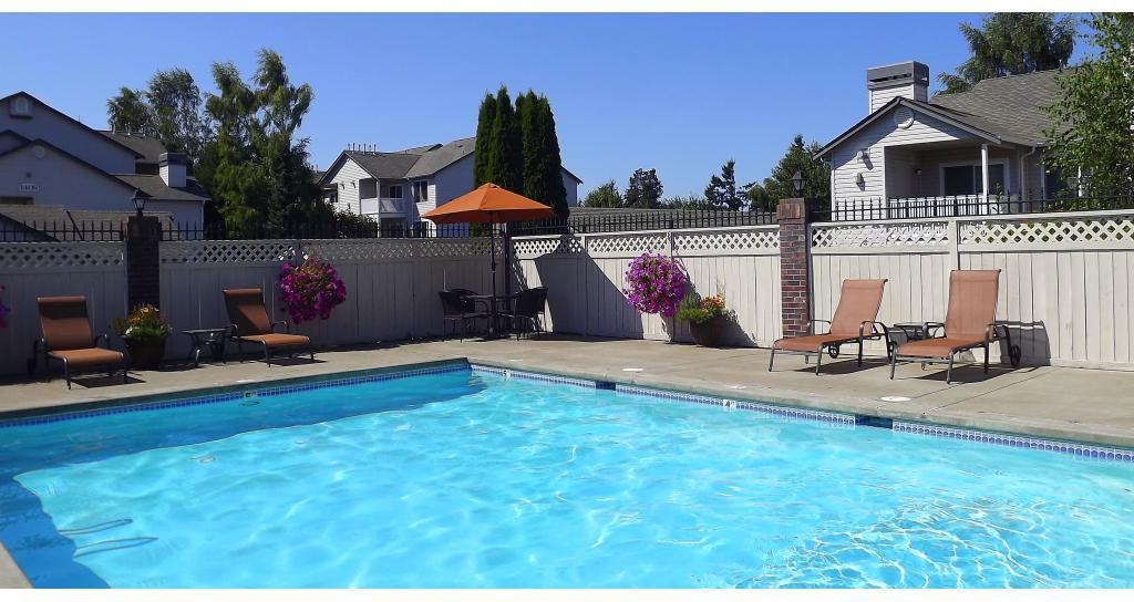 Brittany Lane Apartments - Photo 2 of 19