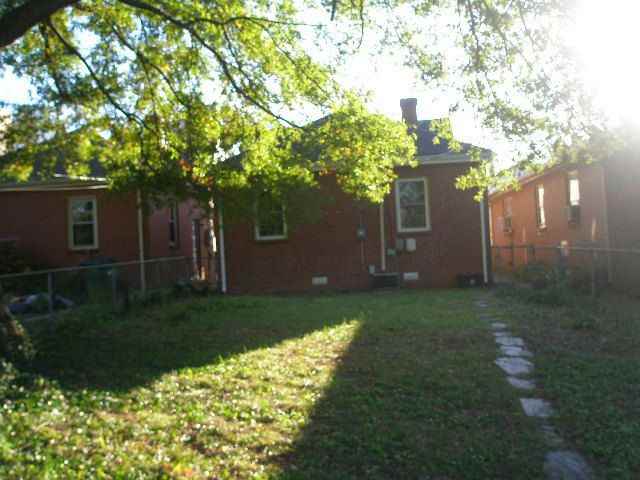 3708 Ellwood Ave - Photo 3 of 5