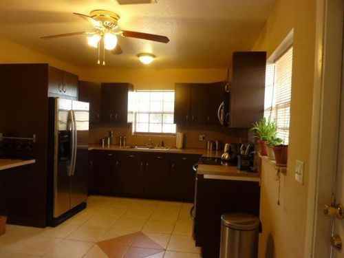 1860 NW 9th St - Photo 3 of 8