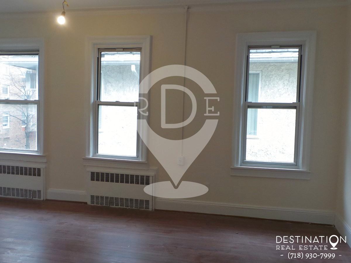 1688 E 18th St - Photo 3 of 14
