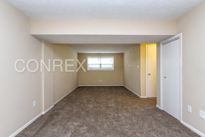 3255 Mohave Ln - Photo 3 of 8