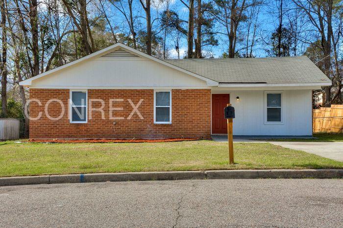 2946 Dahlia Dr - Photo 3 of 12
