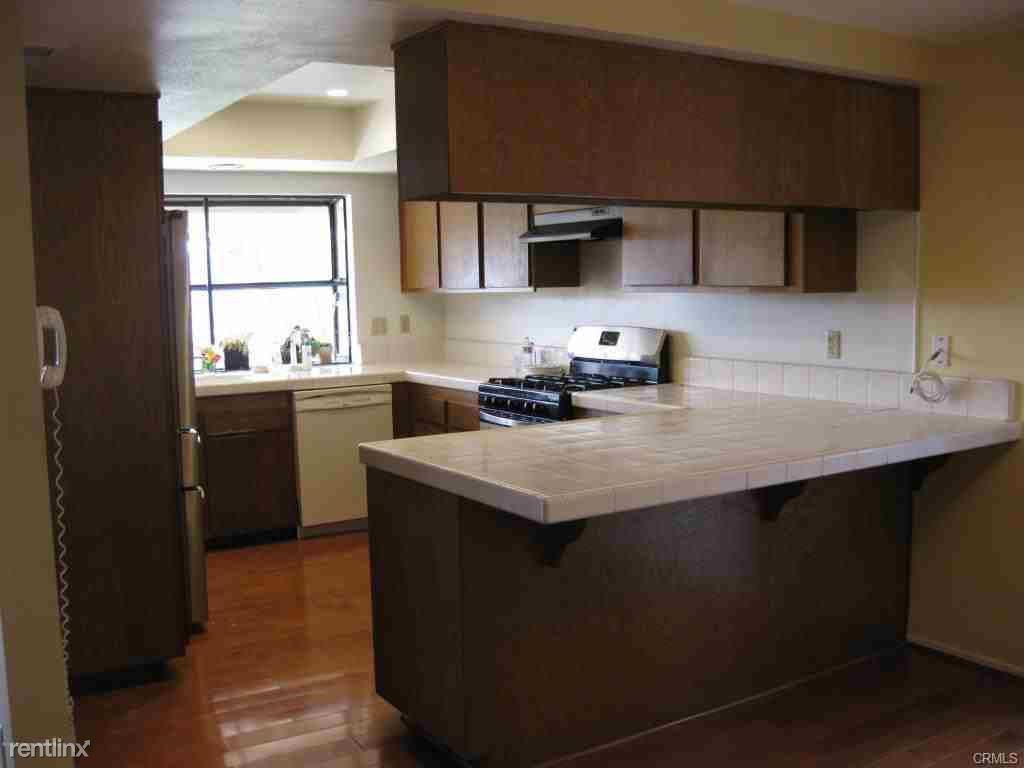 3166 Kirkham Dr - Photo 2 of 13