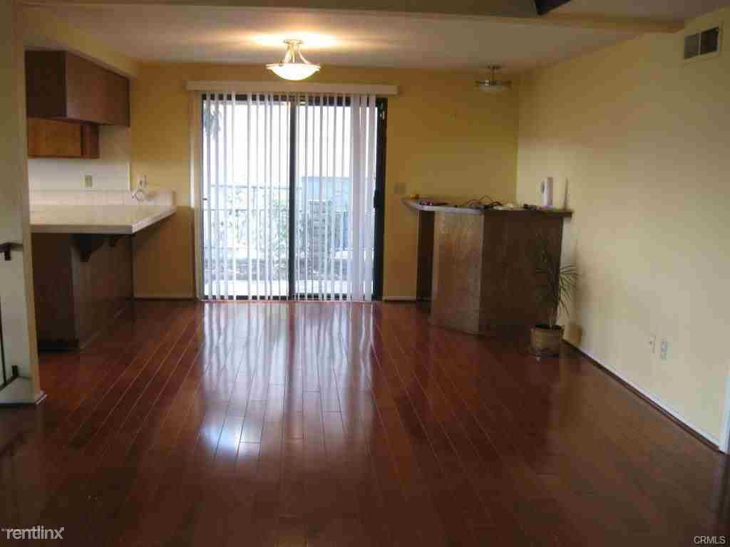 3166 Kirkham Dr - Photo 3 of 13