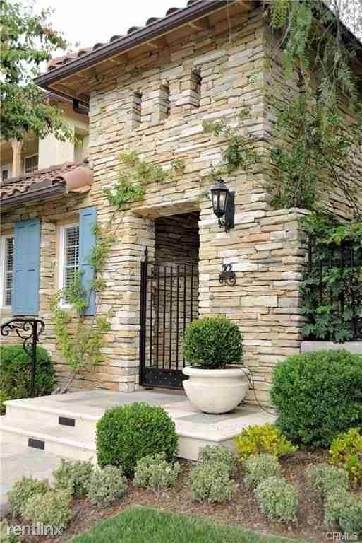 22 Rochelle - Photo 2 of 26