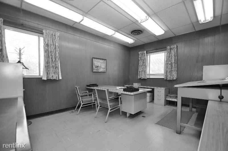 2044 N Tryon St - Photo 3 of 18