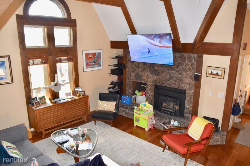 720 E Ponderosa Pkwy - Photo 2 of 14