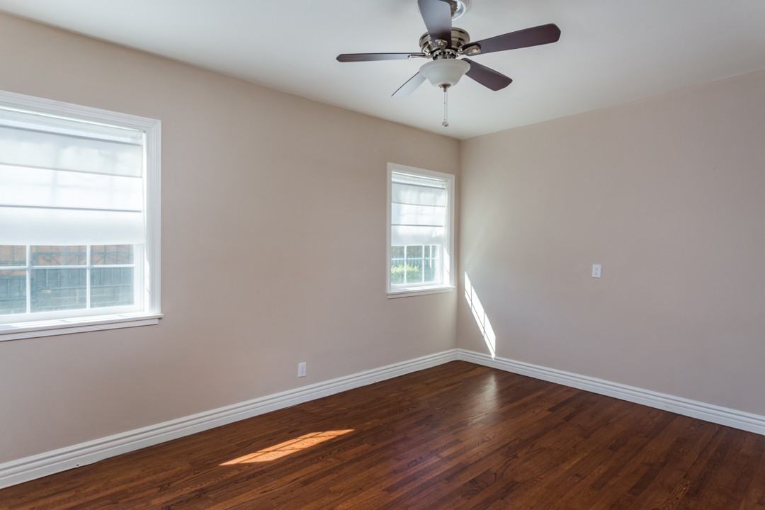 2041 Graydon Avenue - Photo 3 of 8