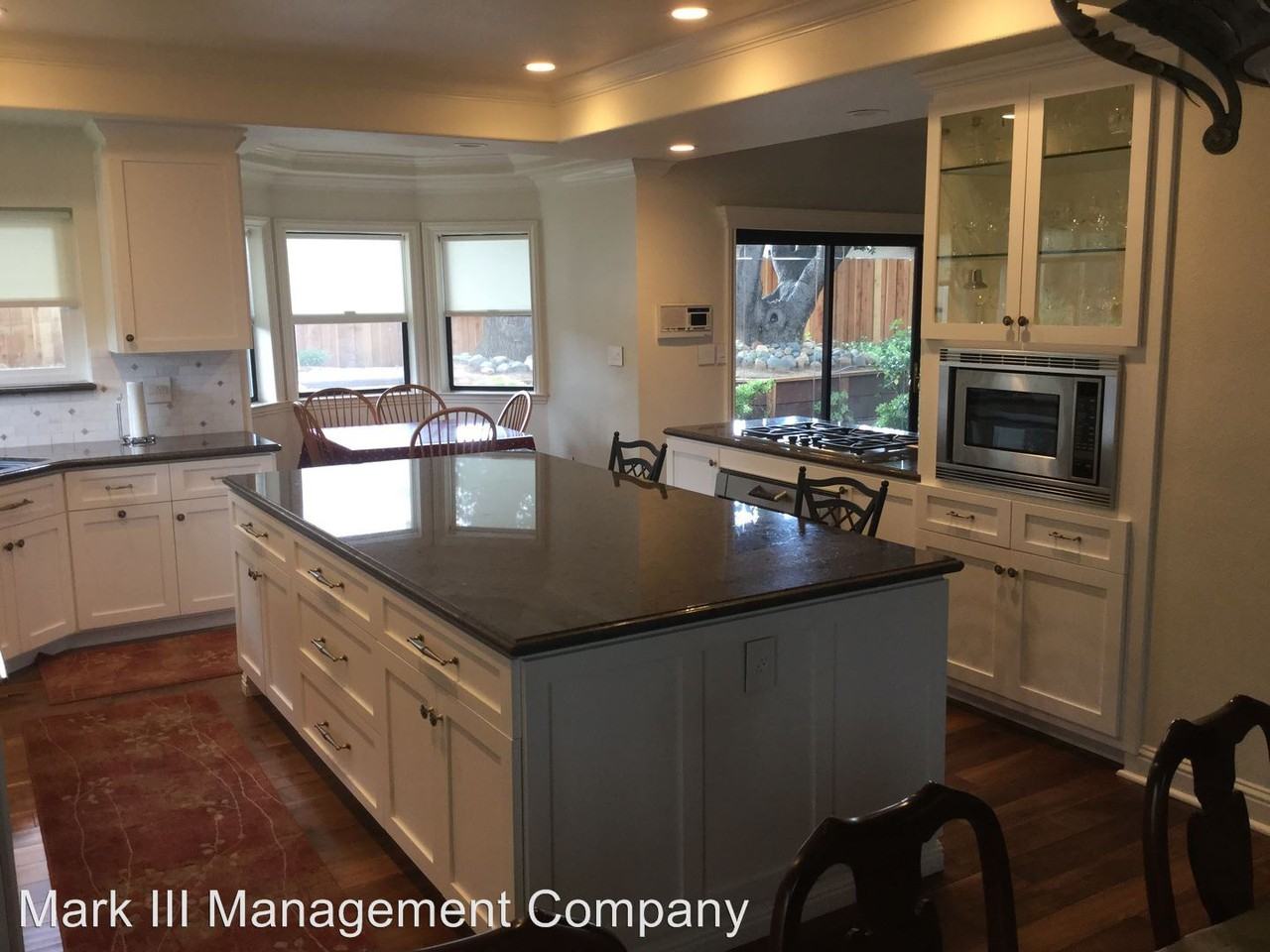 906 Doheney Ct - Photo 3 of 20