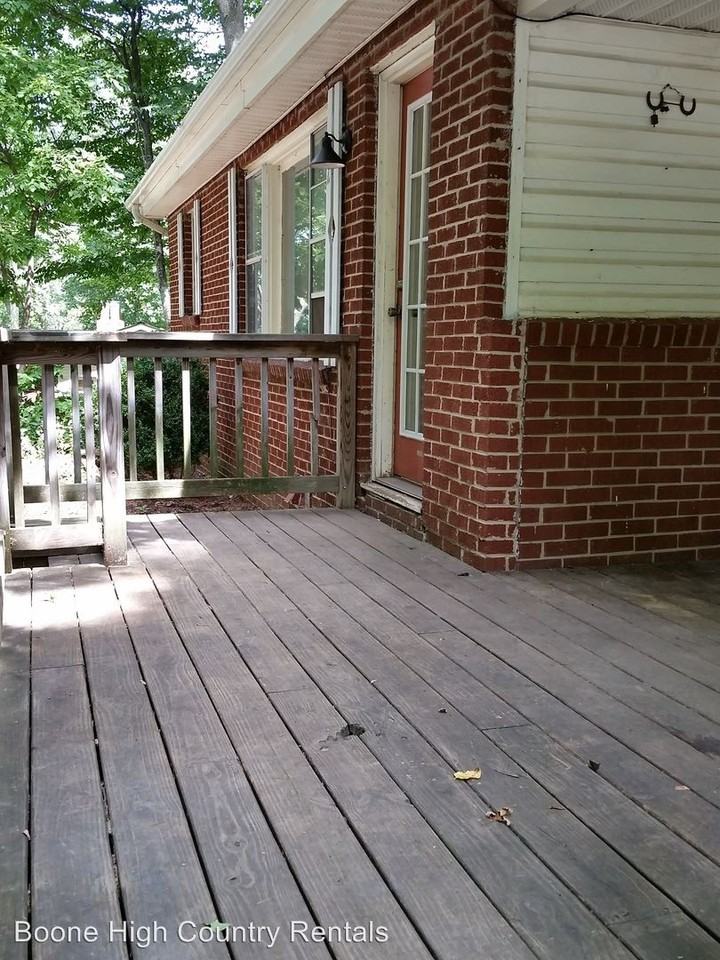 431 NC Hwy 105 Bypass - Photo 2 of 16