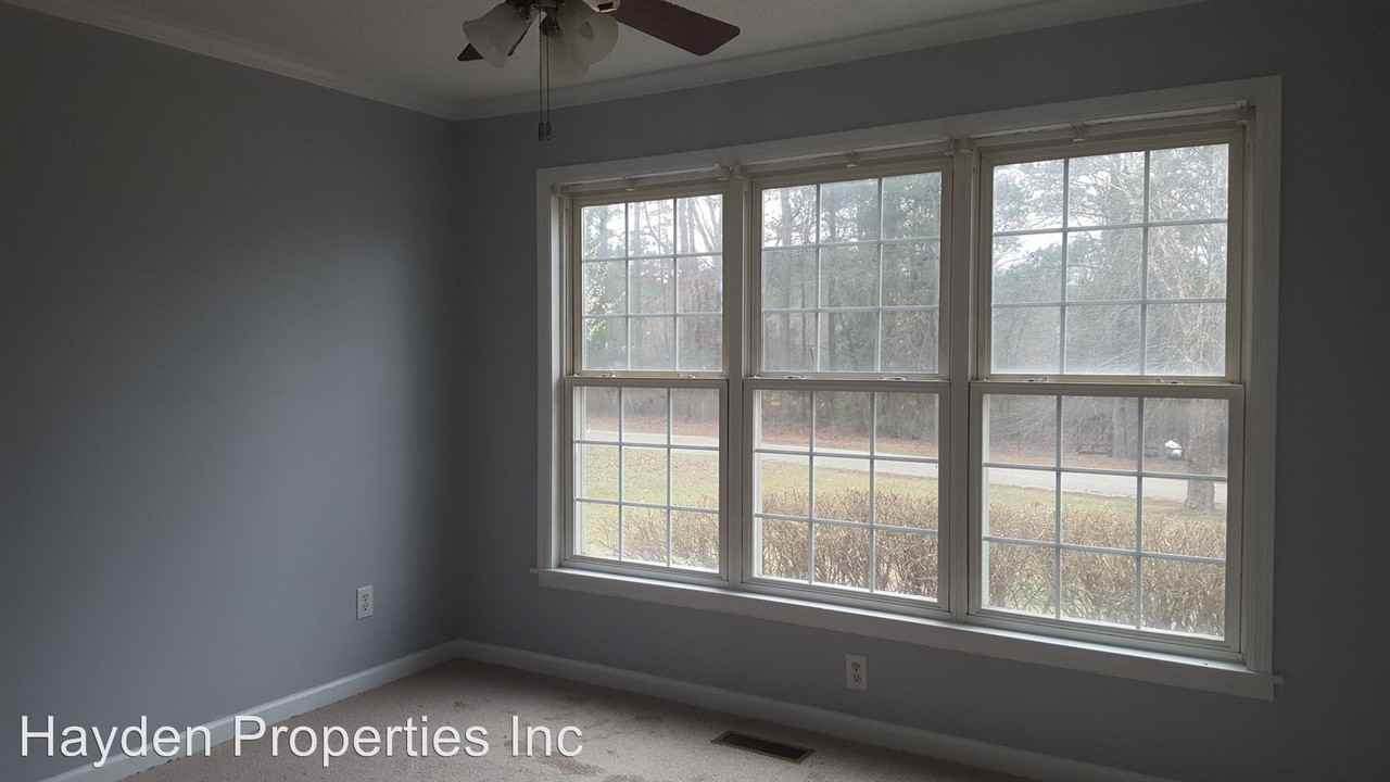 126 Sadie Ln - Photo 2 of 6