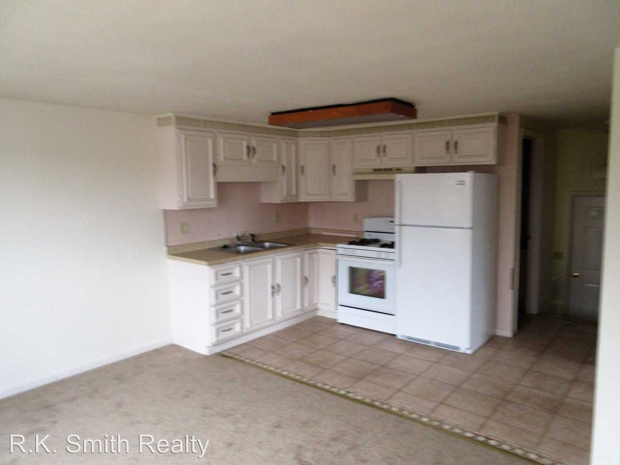 302 Chicago Street - Photo 3 of 7