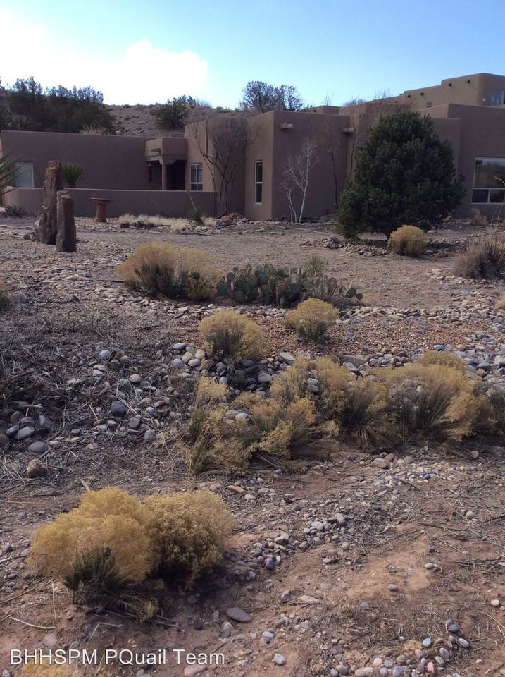 9 Dustin Ct - Photo 2 of 33