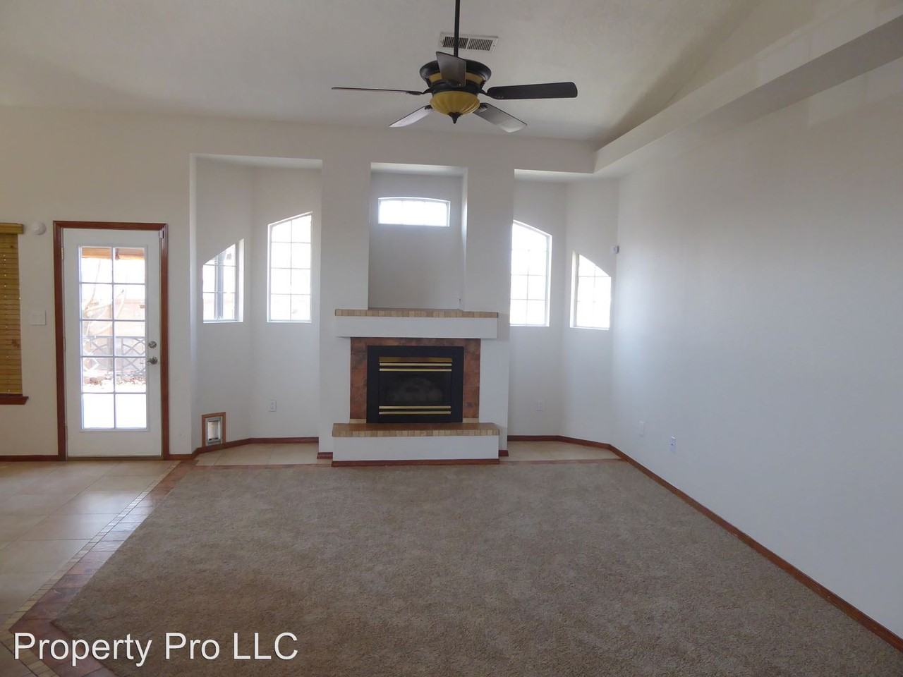 7419 Longview Dr NW - Photo 3 of 22