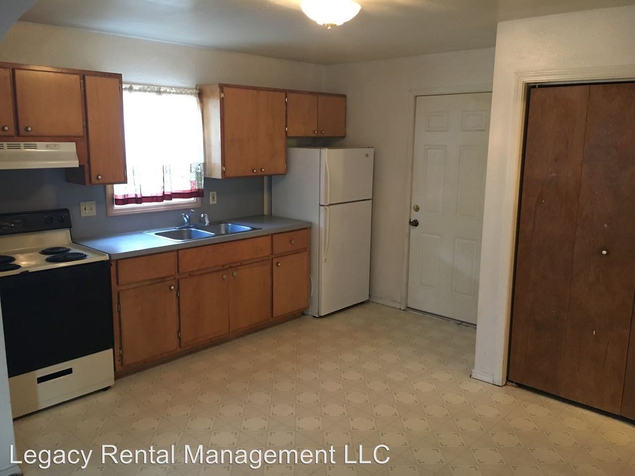 660 Decoria Ave - Photo 2 of 9