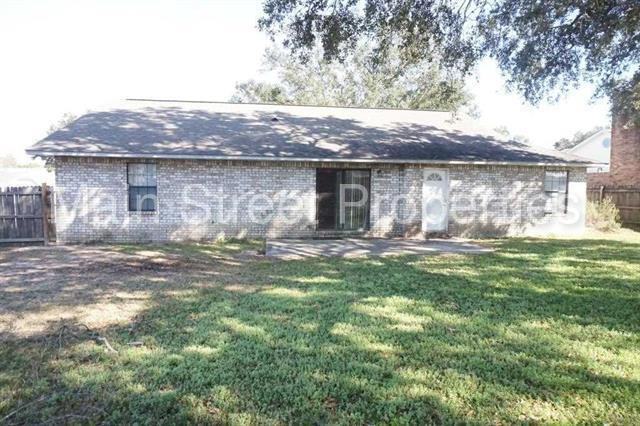 7415 Lillie Ln - Photo 2 of 6