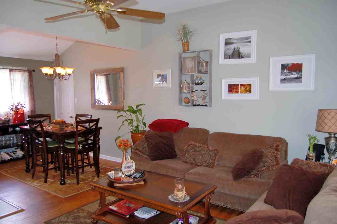 315 Kirklin Ave - Photo 3 of 16