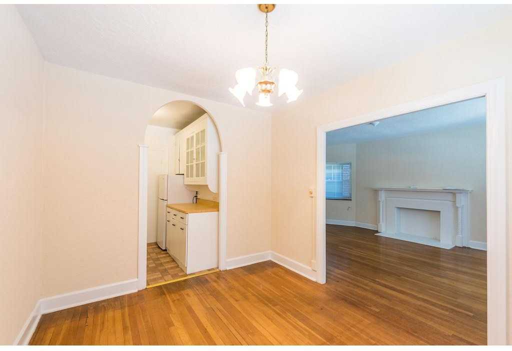 The Edgewater - Photo 7 of 19