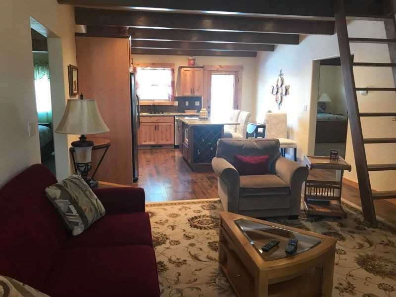 310 Maddie Ln - Photo 3 of 15