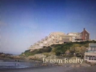 57 Oceanside Dr 57 - Photo 3 of 6