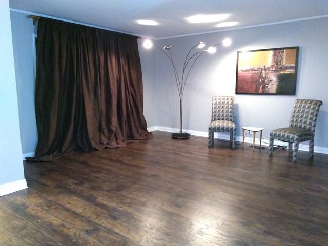 698 S Wayne Pl - Photo 3 of 9