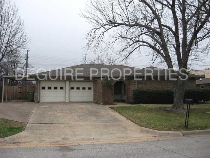 2616 Spring Valley Dr - Photo 3 of 21