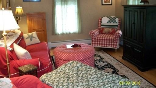 219 S Main St - Photo 3 of 10