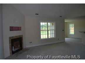 586 Allegiance St - Photo 2 of 14